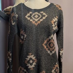 Geometric Patterned Sweater - Black and Tan